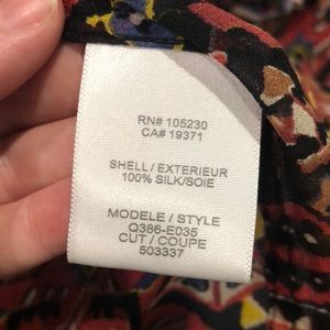 Equipment Tops - Equipment button down printed top in xs Equipment Tops - Equipment button down printed top in xs